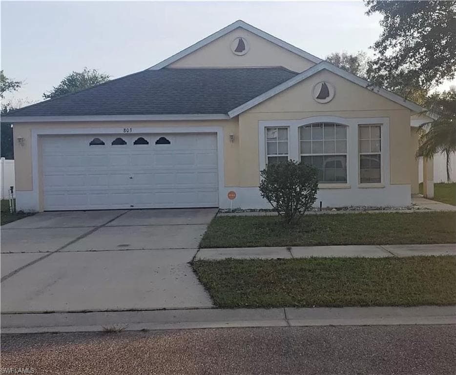803 Cristelle Jean DR RUSKIN, FL 33570
