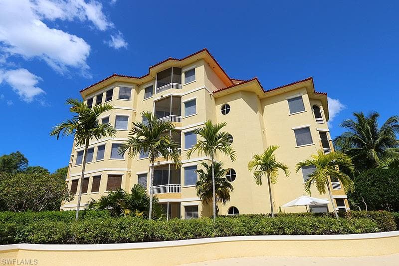 2728 Tiburon BLVD E A-502 NAPLES, FL 34109