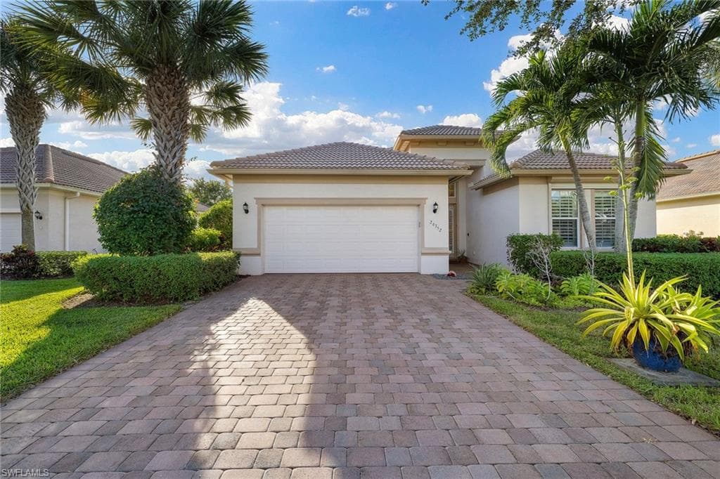 26352 Stonewall LN BONITA SPRINGS, FL 34135