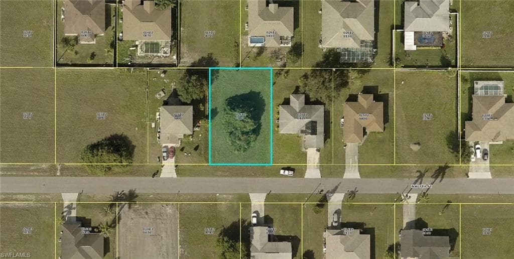 127 NW 7th ST CAPE CORAL, FL 33993