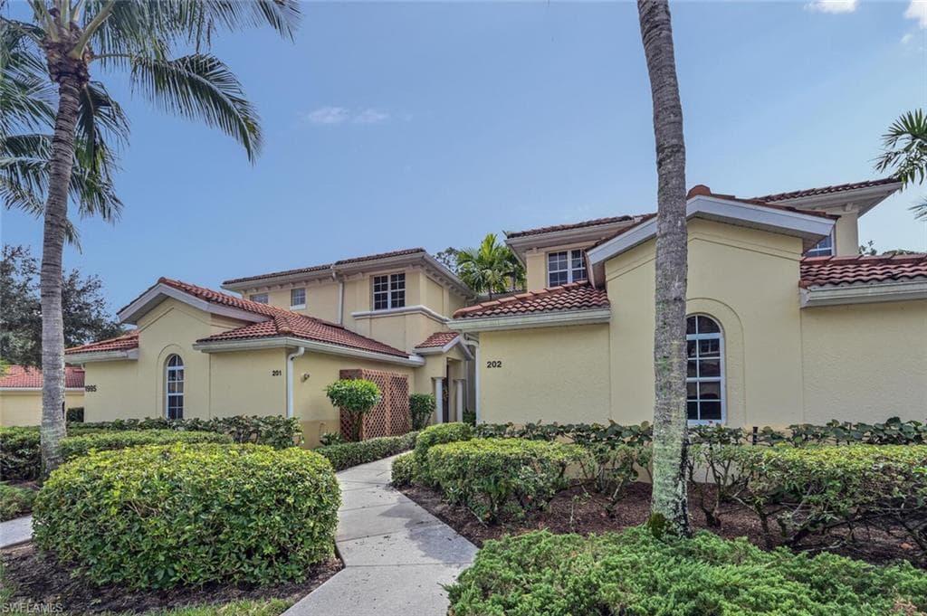 1995 Tarpon Bay DR N 201 NAPLES, FL 34119
