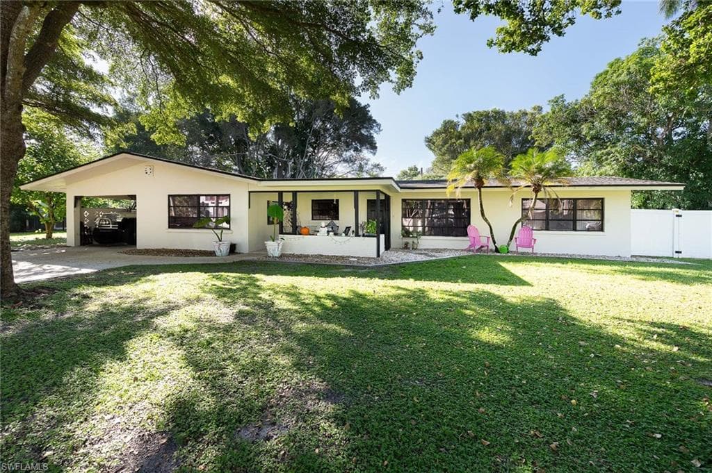 1320 Bradford RD FORT MYERS, FL 33901