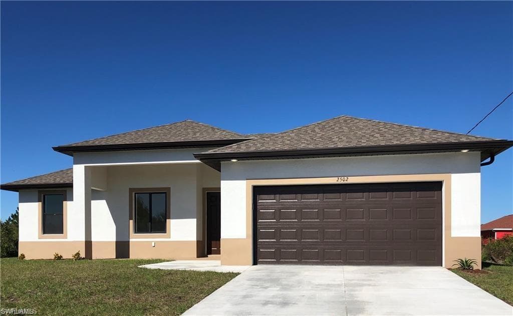 2502 21st ST SW LEHIGH ACRES, FL 33976