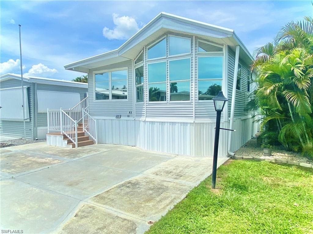 5020 White Sky CIR FORT MYERS, FL 33908