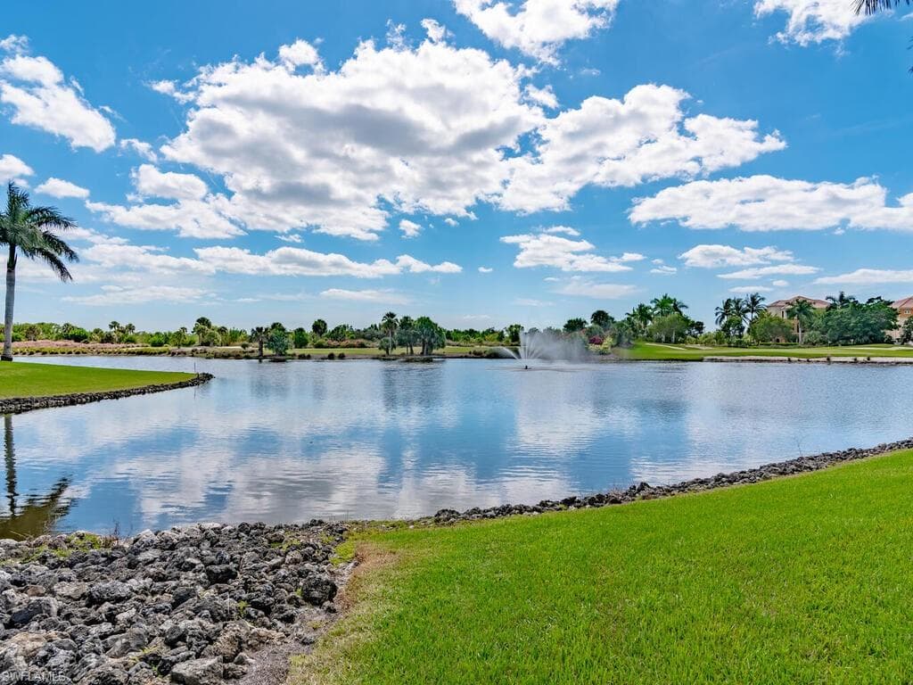1528 #6 Mainsail DR NAPLES, FL 34114