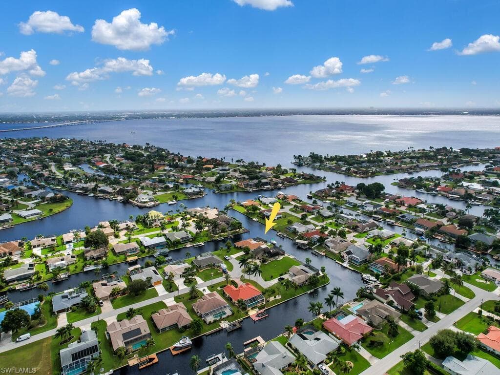 2624 SE 21st AVE CAPE CORAL, FL 33904