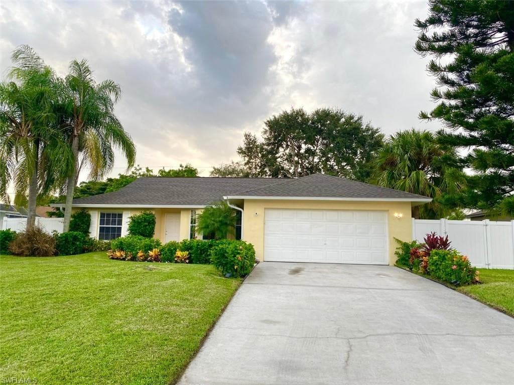 3528 SW 11th CT CAPE CORAL, FL 33914
