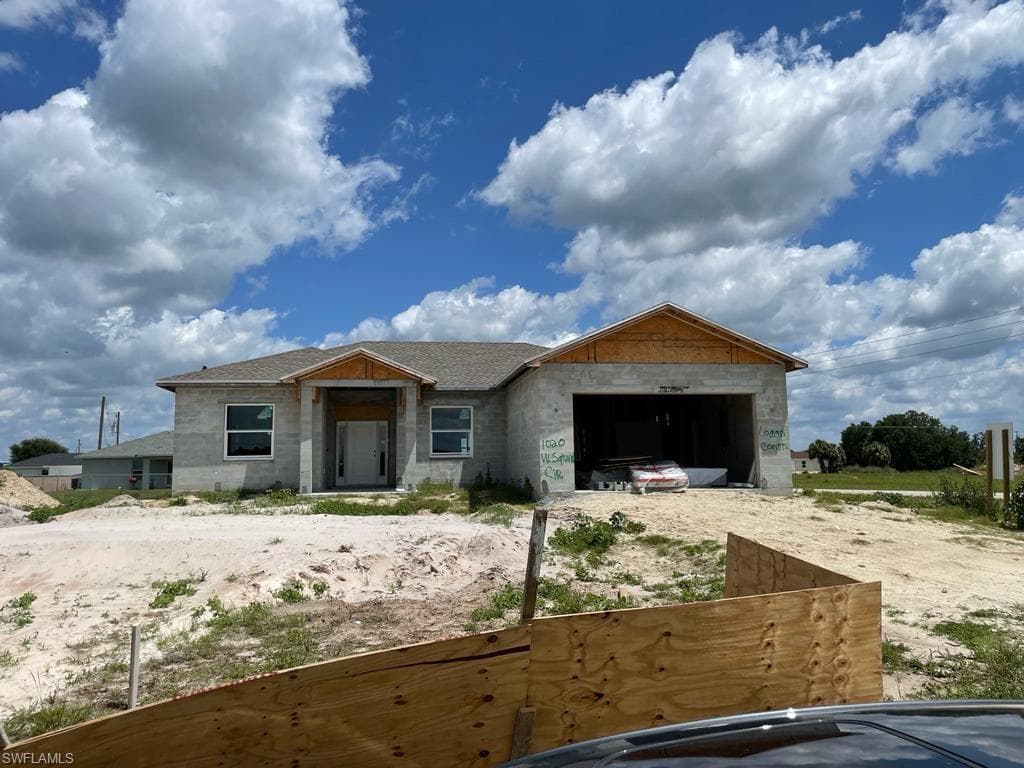 1020 Venus LOOP LABELLE, FL 33935