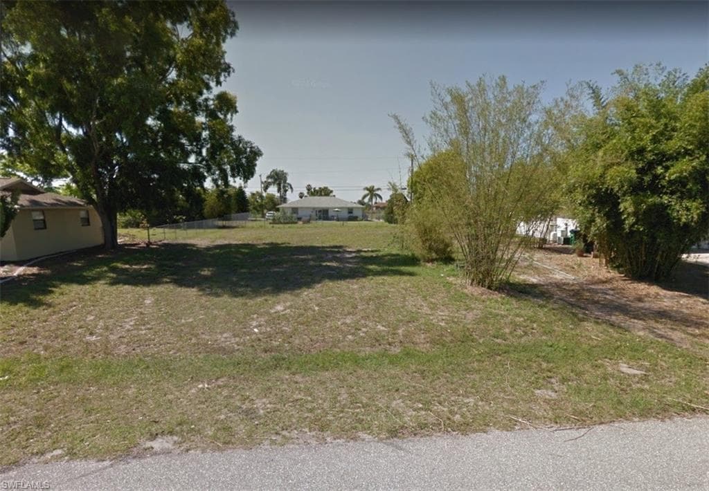 1324 NE 15th LN CAPE CORAL, FL 33909