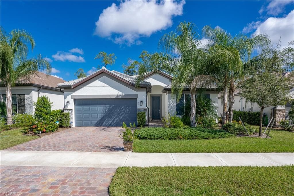 11821 Clifton TER FORT MYERS, FL 33913