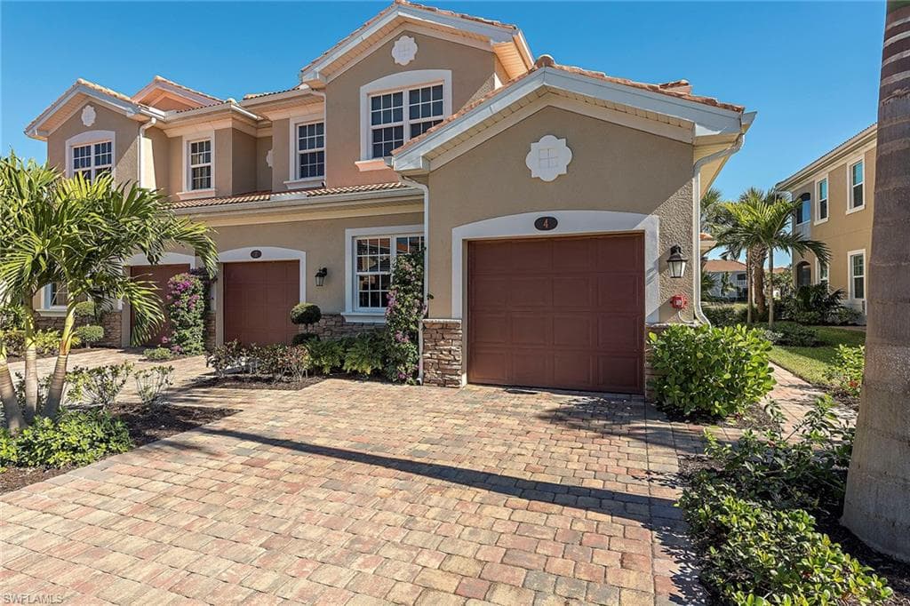 28009 Sosta LN 4 BONITA SPRINGS, FL 34135