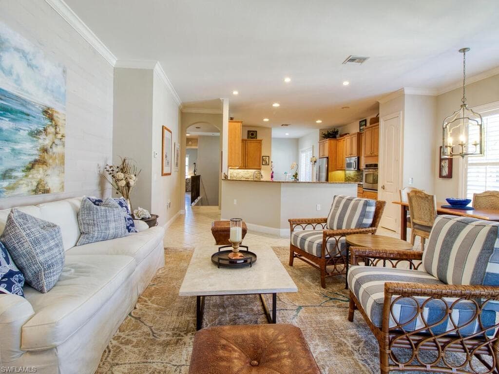 1320 Remington WAY 12201 NAPLES, FL 34110