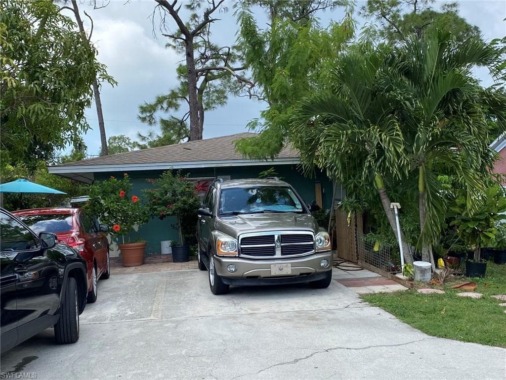 5353 Gilchrist ST NAPLES, FL 34113