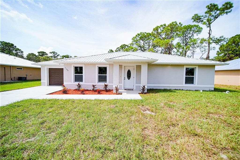 1106 Arrow RUN LABELLE, FL 33935