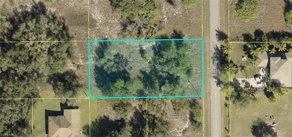 1703 Grant AVE LEHIGH ACRES, FL 33972