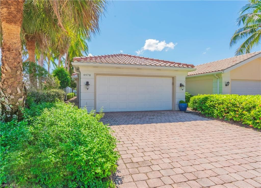 4978 Kingston WAY NAPLES, FL 34119