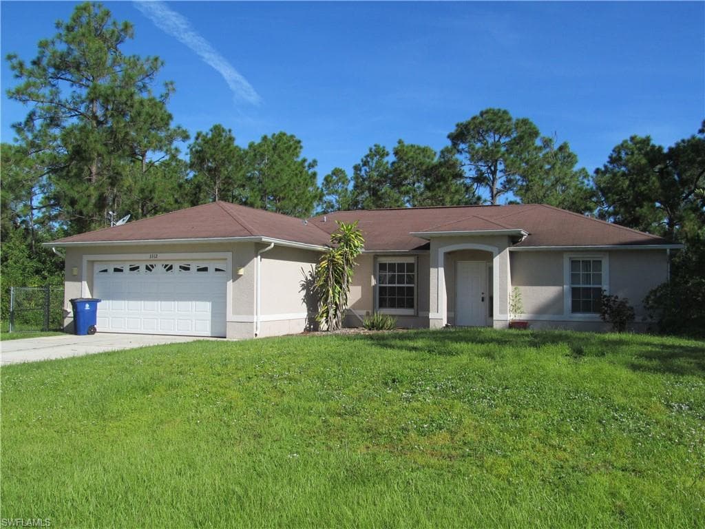 3312 22nd ST W LEHIGH ACRES, FL 33971