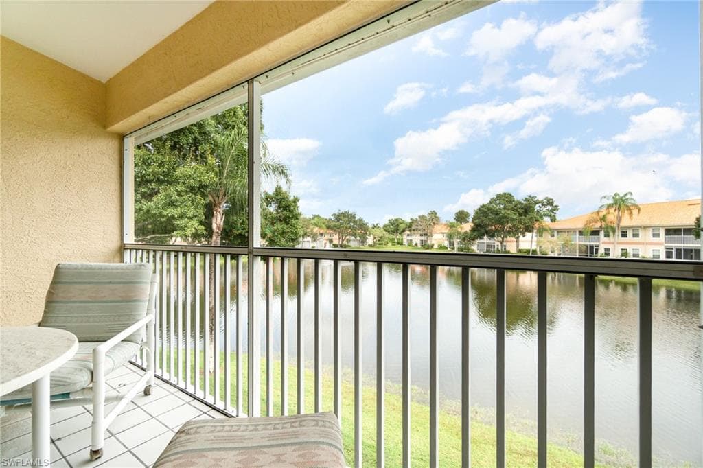 7564 Silver Trumpet LN U-202 NAPLES, FL 34109
