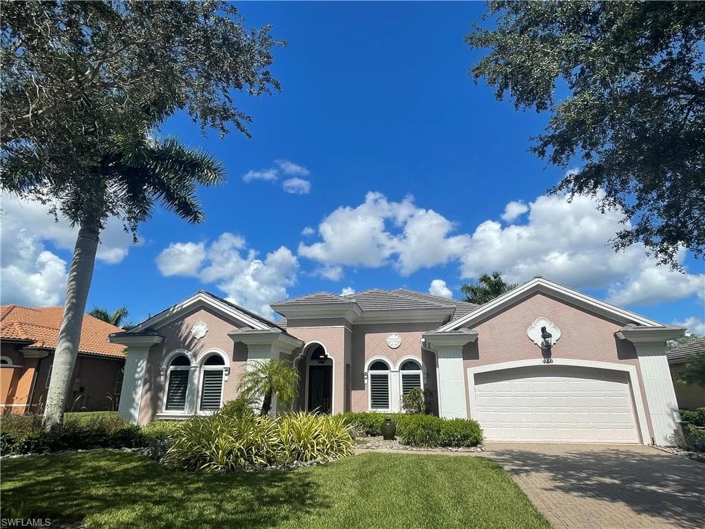 419 Saddlebrook LN NAPLES, FL 34110