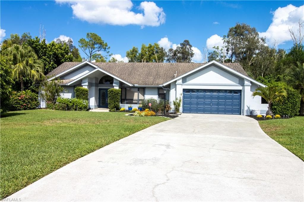 6807 Plantation Manor LOOP FORT MYERS, FL 33966