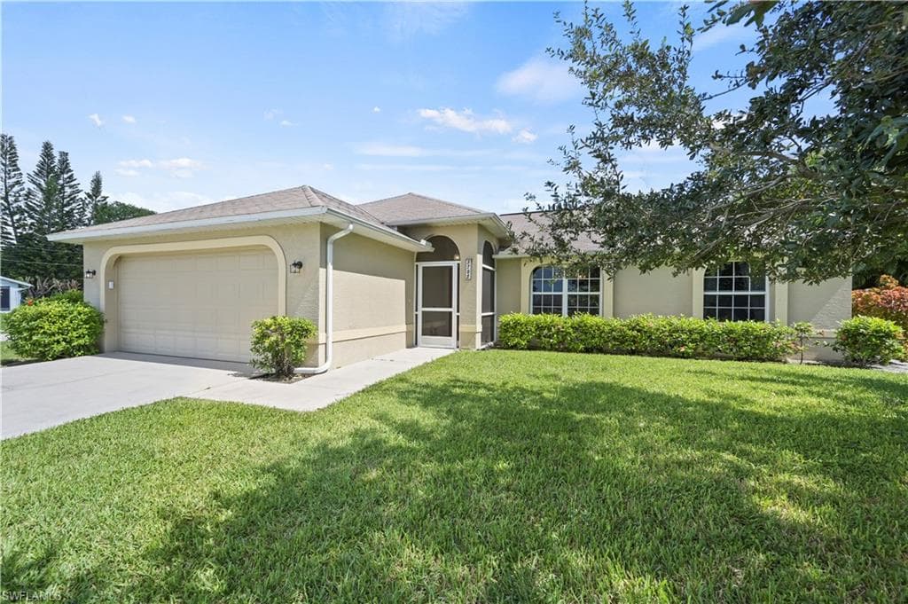 3705 SW 1st AVE CAPE CORAL, FL 33914