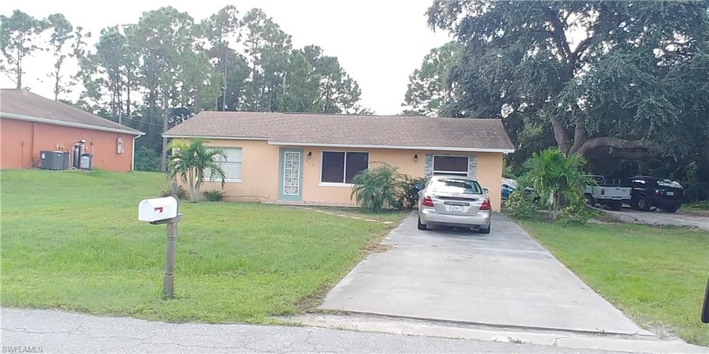 5119 5th ST W LEHIGH ACRES, FL 33971