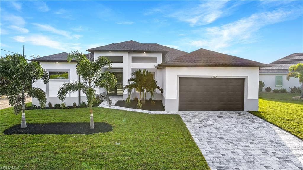 2533 25th PL CAPE CORAL, FL 33914