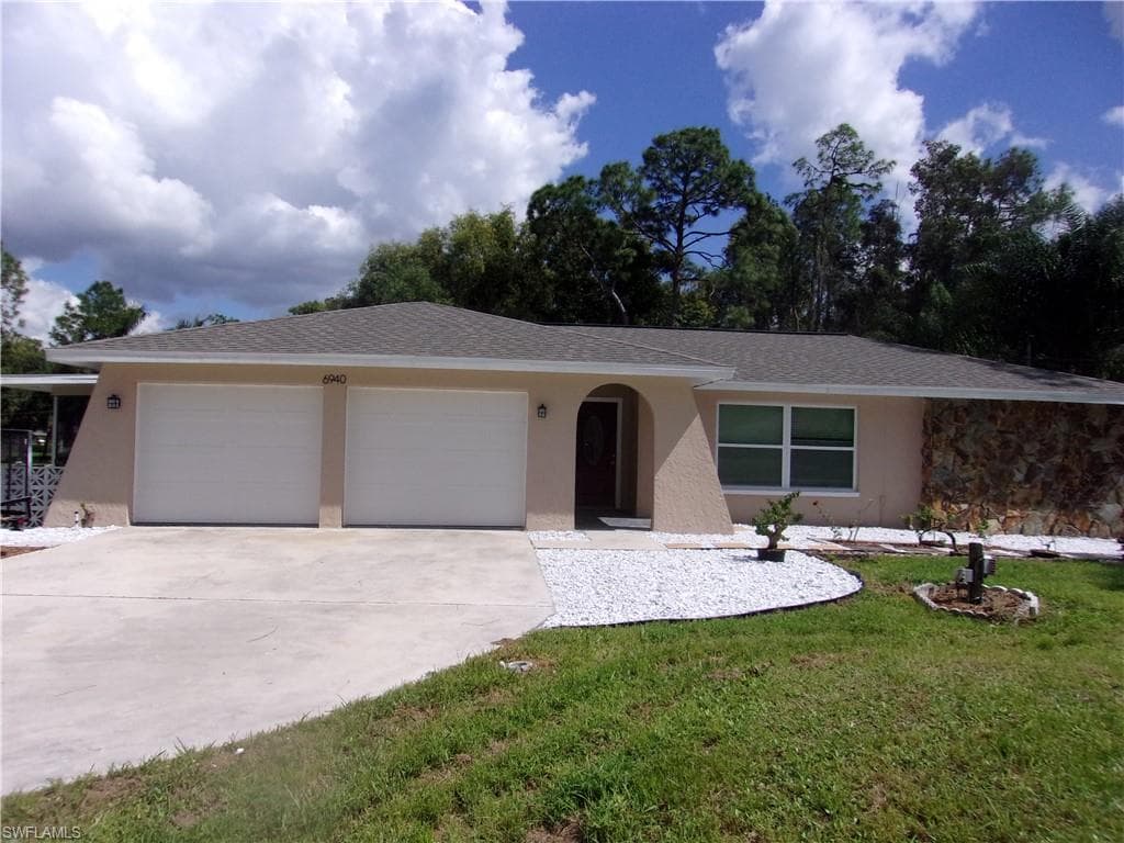 6940 Honeycomb LN FORT MYERS, FL 33966