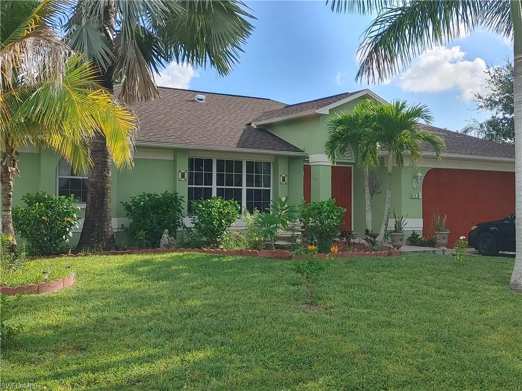 612 SE 31st TER CAPE CORAL, FL 33904