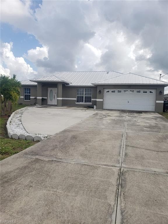 123 Blackstone DR FORT MYERS, FL 33913