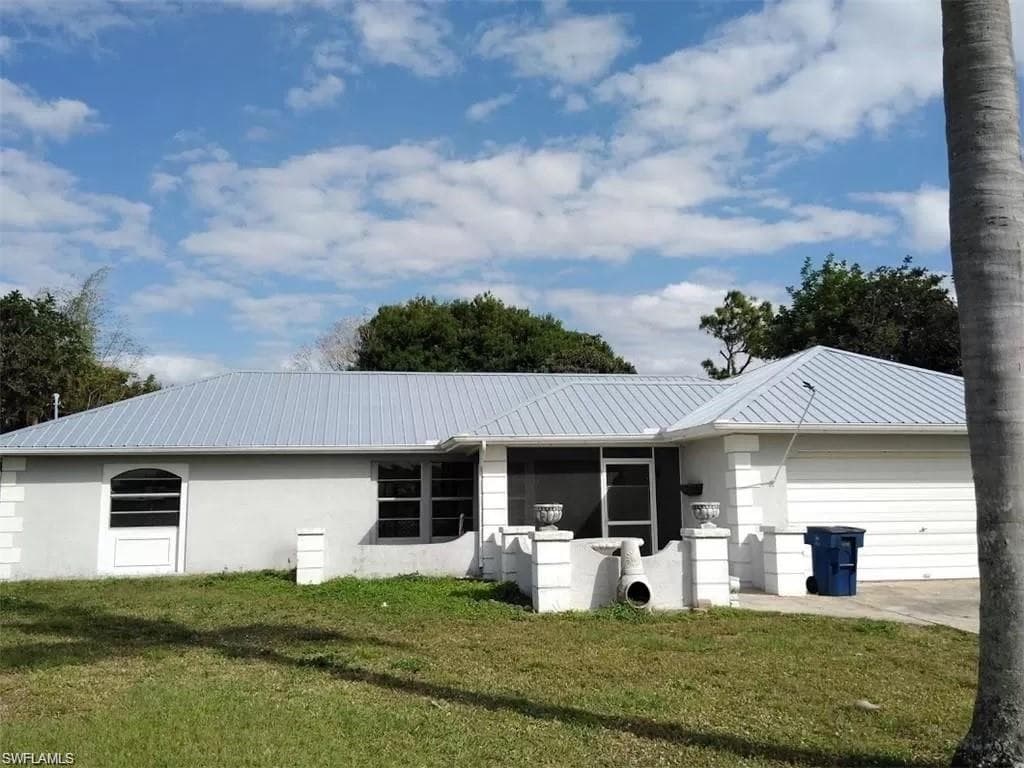 306 Lincoln AVE LEHIGH ACRES, FL 33936