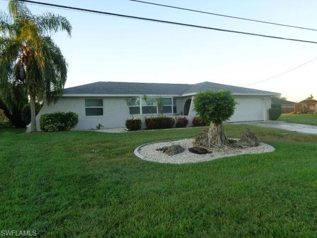 1102 SE 21st TER CAPE CORAL, FL 33990