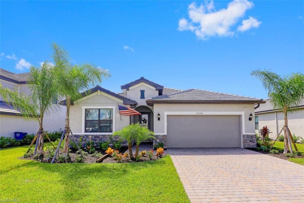 19254 Elston WAY ESTERO, FL 33928