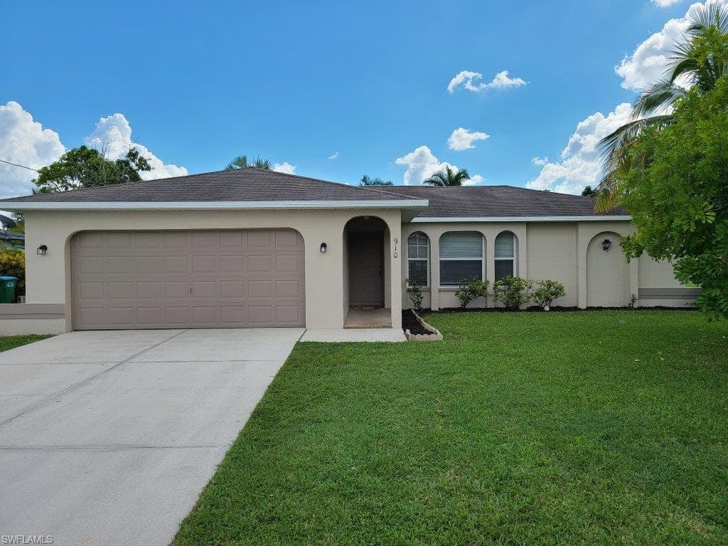 910 SE 6th ST CAPE CORAL, FL 33990