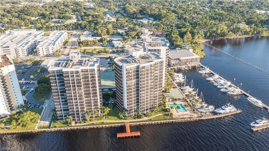 1910 Virginia AVE 702 FORT MYERS, FL 33901