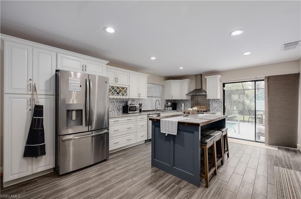 1154 SE 13th ST CAPE CORAL, FL 33990