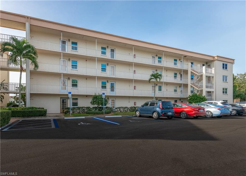 1580 Pine Valley DR 405 FORT MYERS, FL 33907