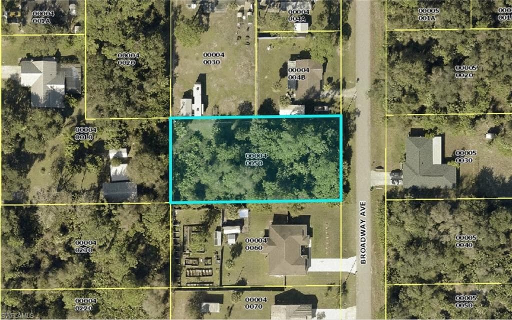 419 Broadway AVE LEHIGH ACRES, FL 33972