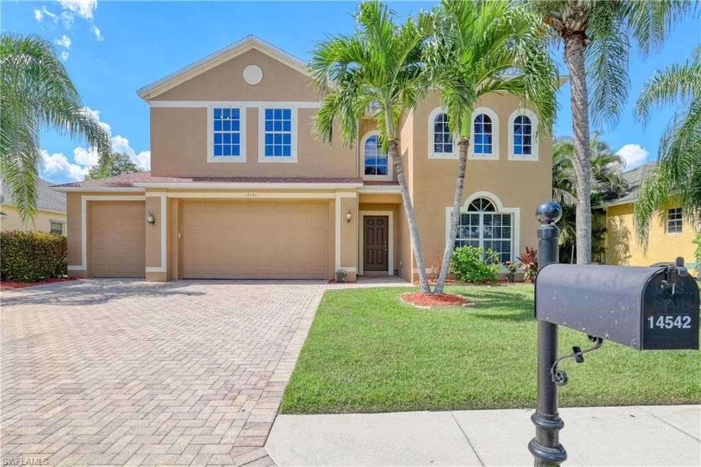 14542 Calusa Palms DR FORT MYERS, FL 33919