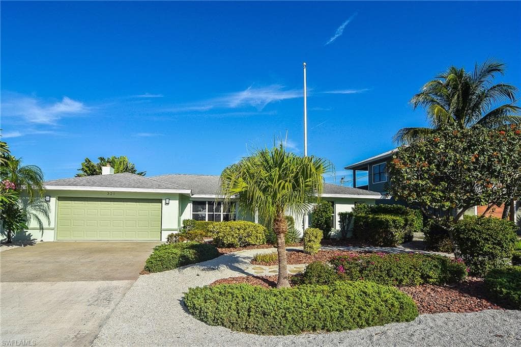 321 Jefferson CT FORT MYERS BEACH, FL 33931
