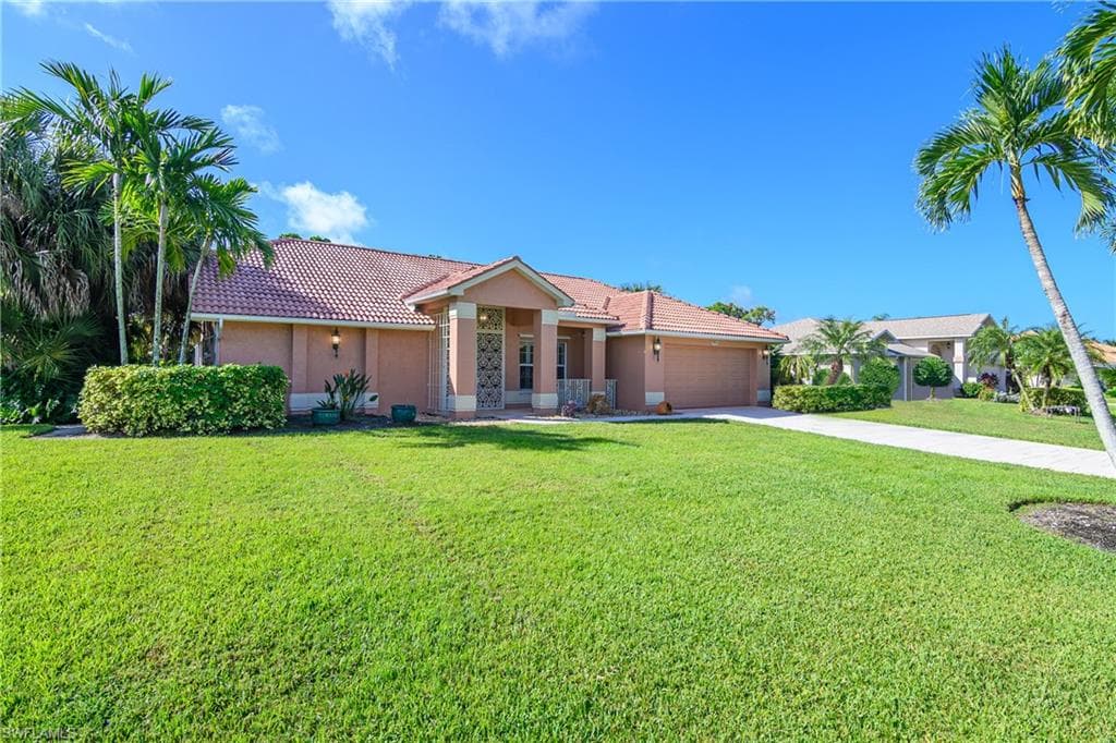 9914 El Greco CIR BONITA SPRINGS, FL 34135
