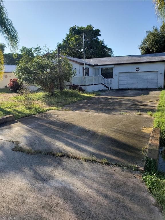 3741 TROPICAL POINT DR ST. JAMES CITY, FL 33956