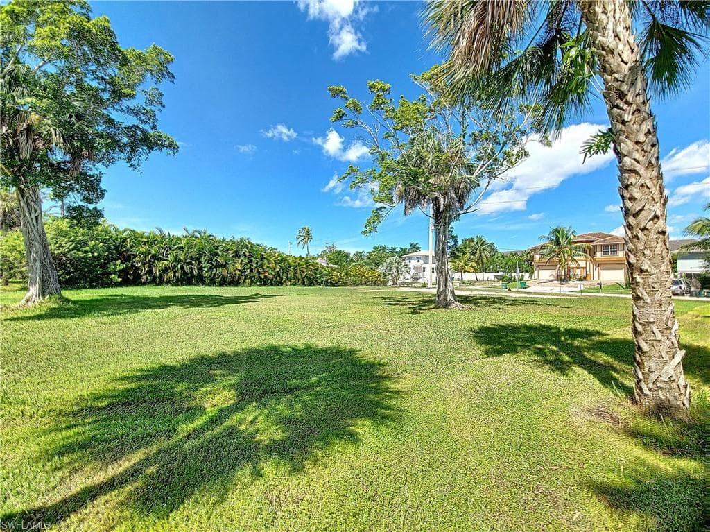 1756 Danford ST NAPLES, FL 34112