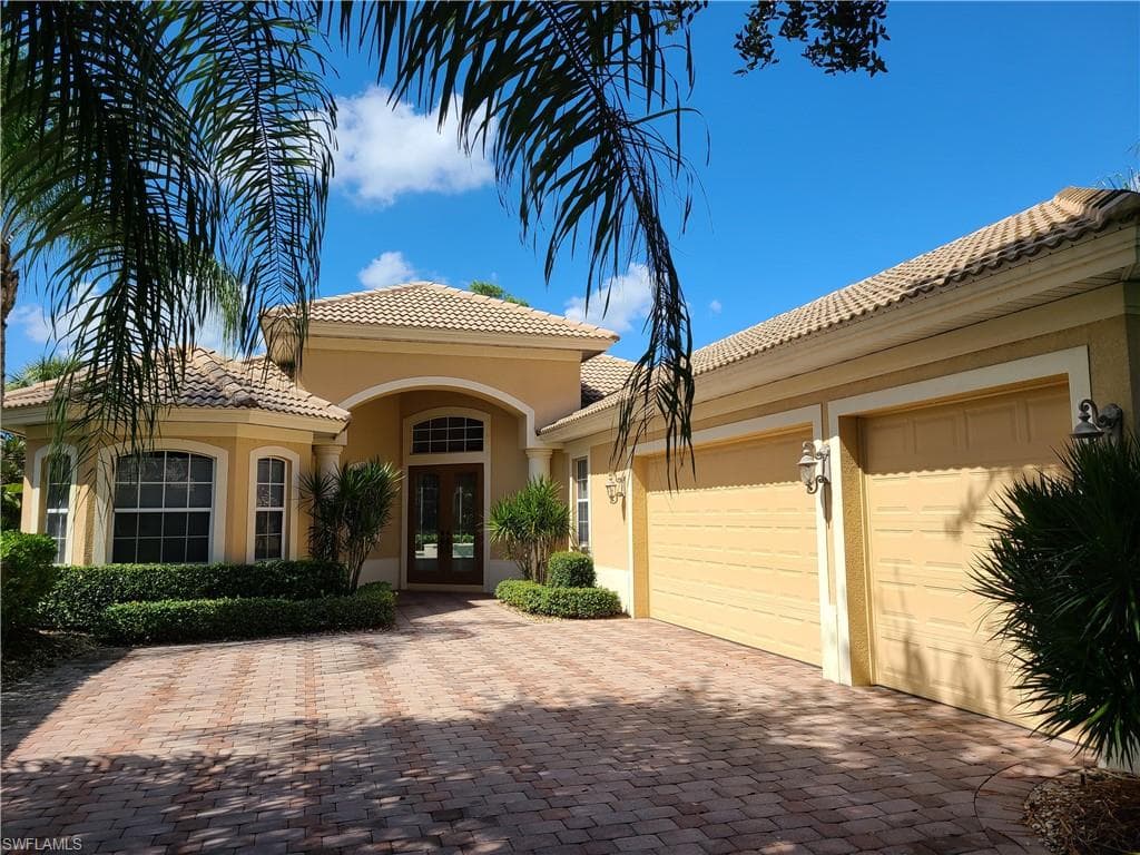 20024 Markward CRCS ESTERO, FL 33928