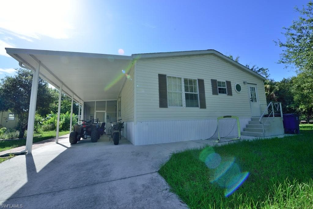 6731 Louella DR FORT MYERS, FL 33905