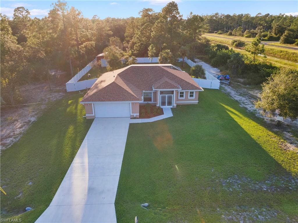 1521 Prospect AVE LEHIGH ACRES, FL 33972