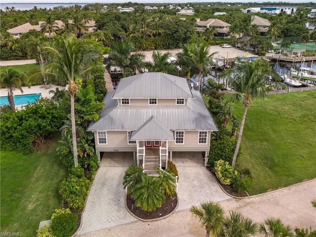 16710 Bocilla Island Club DR BOKEELIA, FL 33922