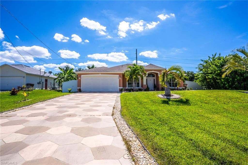 2220 NW 8th TER PER CAPE CORAL, FL 33993