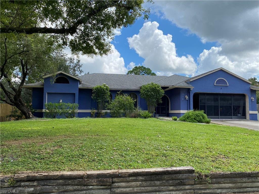 318 Roosevelt AVE LEHIGH ACRES, FL 33936