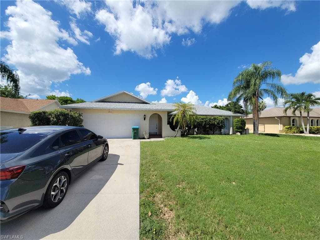 2312 Country Club BLVD CAPE CORAL, FL 33990